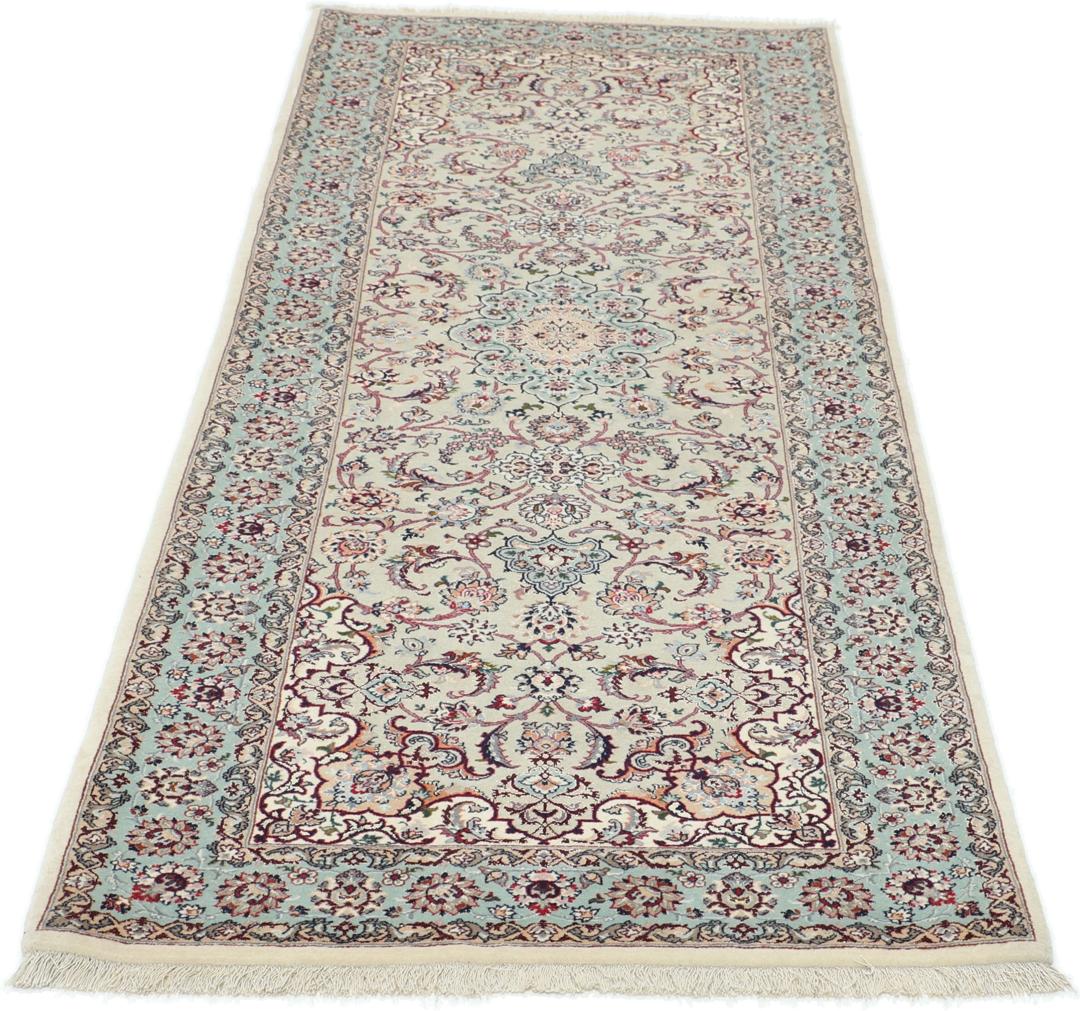 Met de hand geknoopte Isfahan loper met verfijnde bloempatronen in lichtblauw en beige