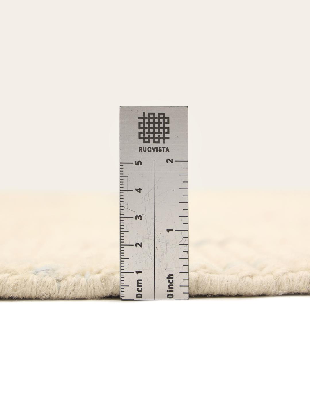 Handgeknoopt Afghaans tapijt met een beige basis en kleurrijk ruitpatroon
