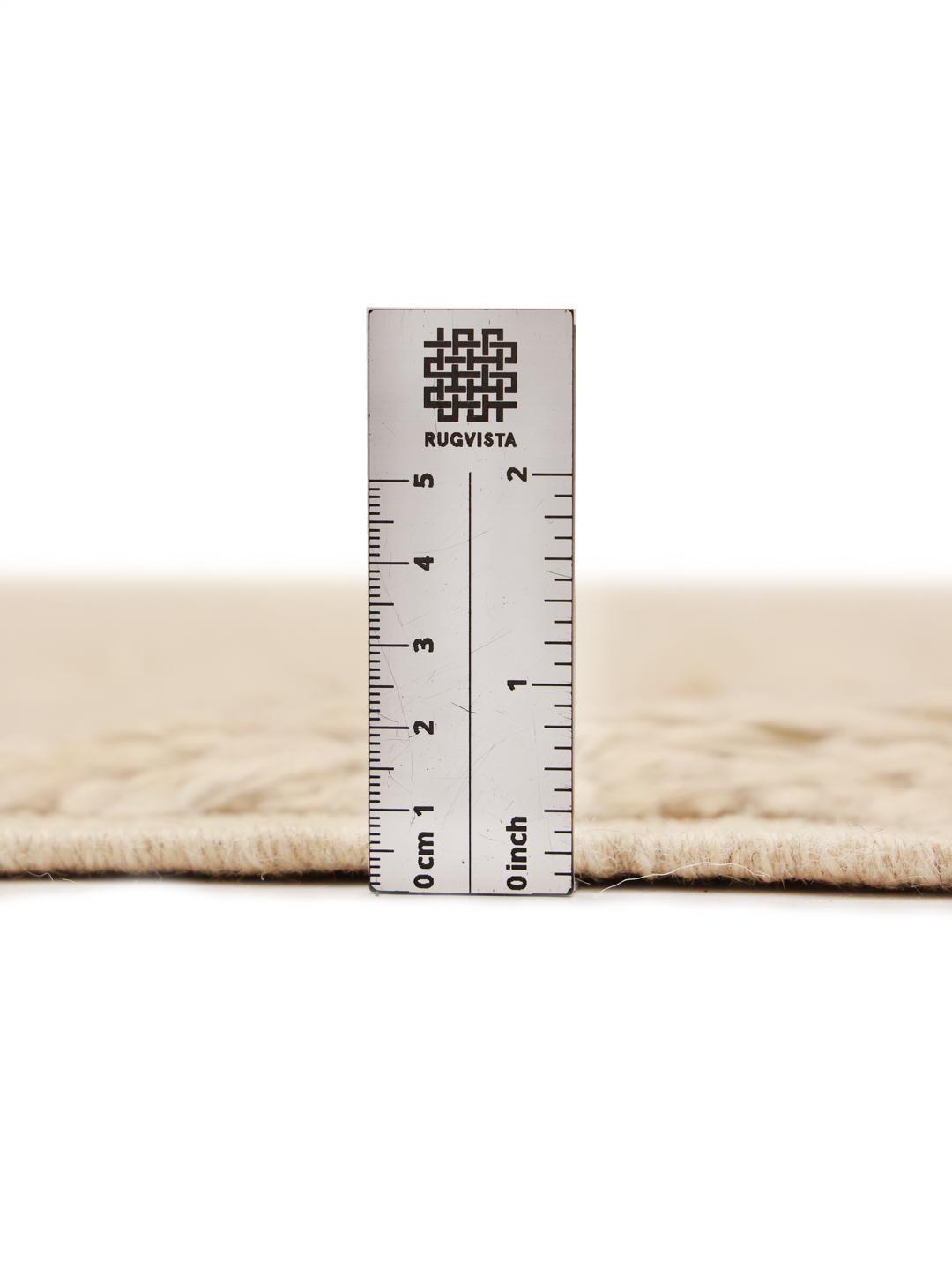 Håndknyttet tæppe i Berber-stil fra Afghanistan i en neutral beige tone med geometriske linjer.