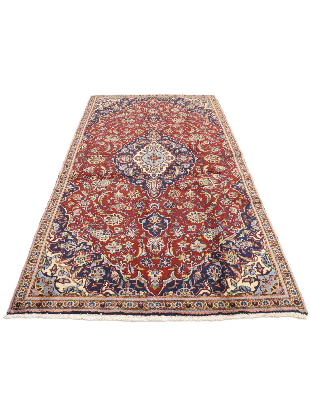 Handgeknoopt Keshan-tapijt met een donkerrood en blauw bloemendessin