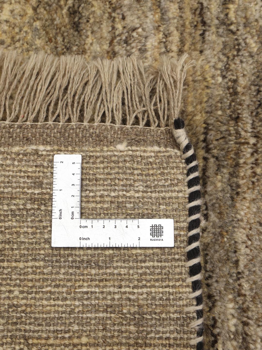 Håndknyttet Gabbeh Fine uldtæppe med organiske stribemønstre i beige og brune toner