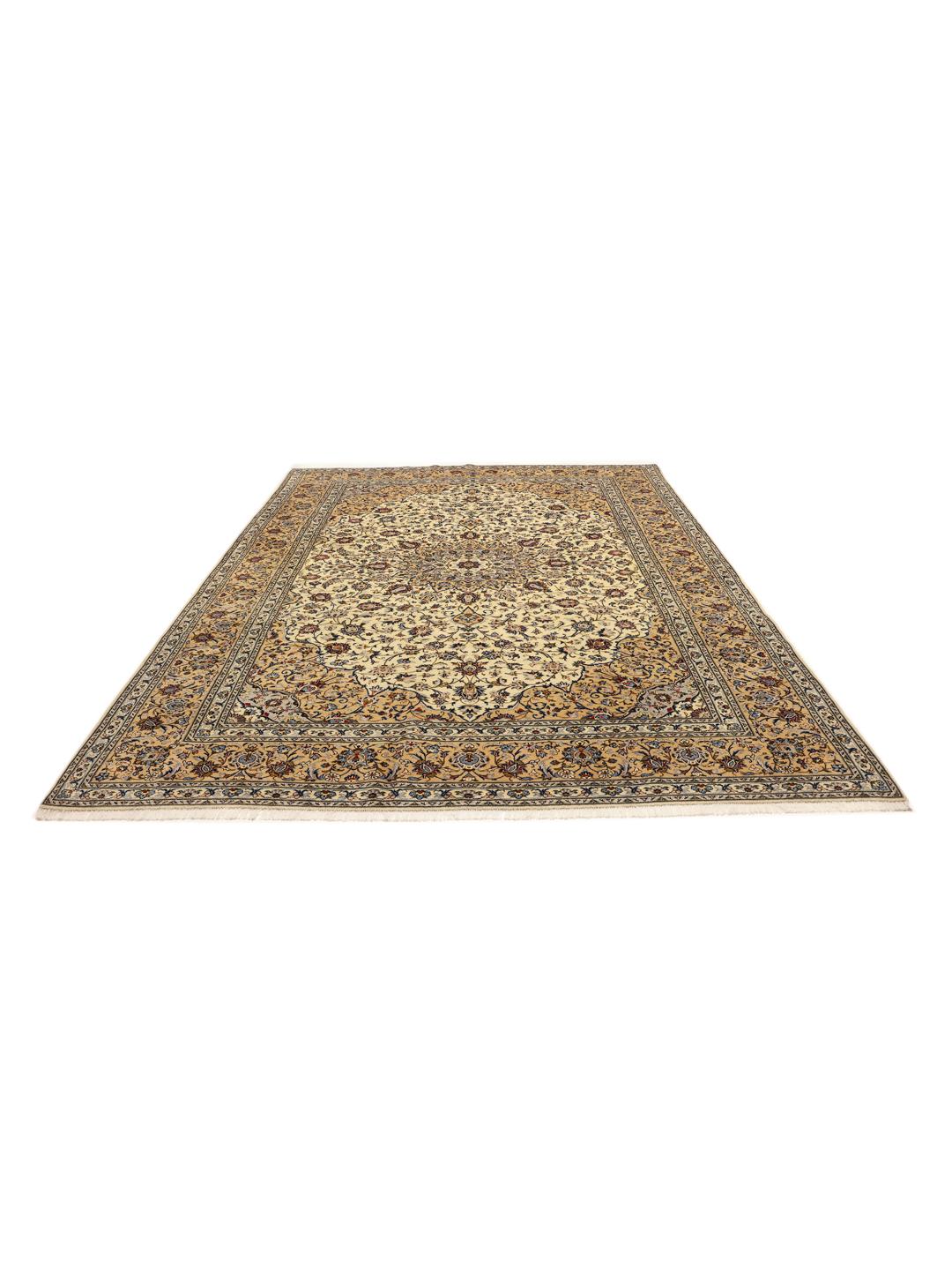 Hand-knotted Keshan rug from the Middle East in beige tones