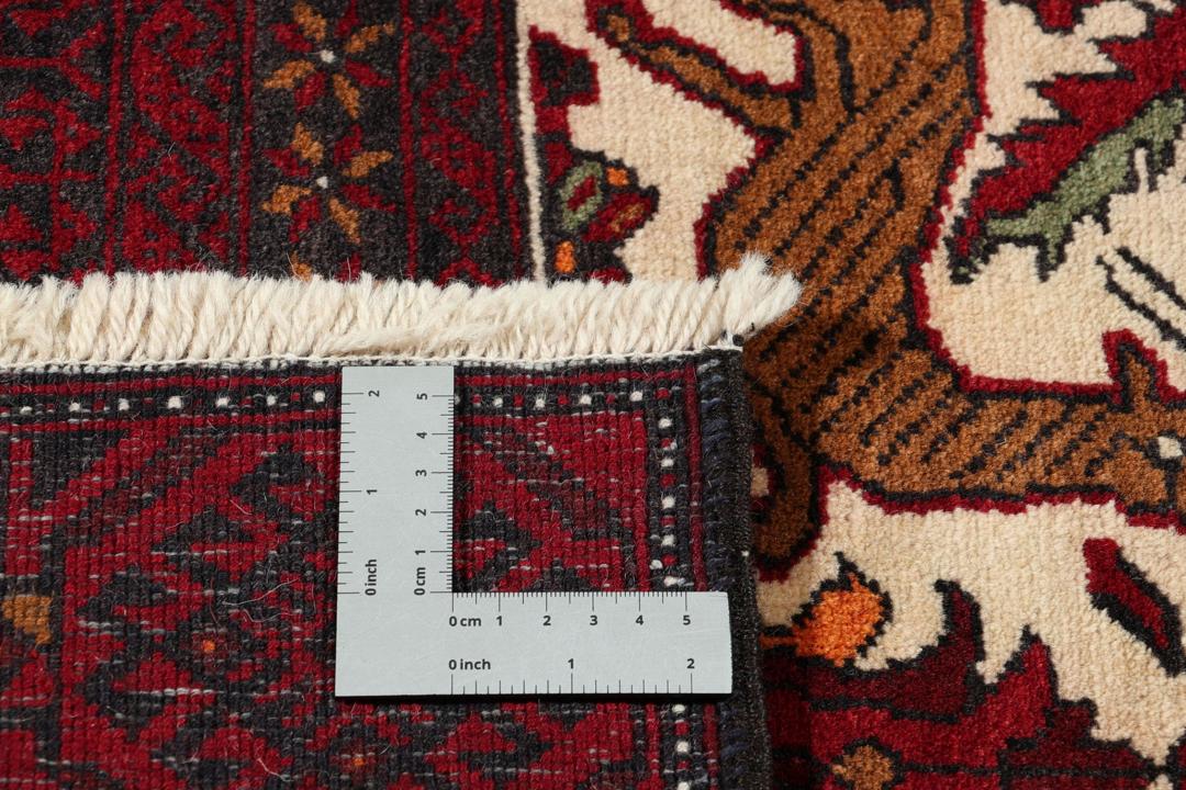 Håndknyttet mellemøstligt Beluch tæppe i mørkerøde og beige nuancer