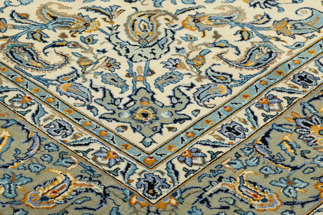Handgeknoopt Mashad-tapijt uit het Midden-Oosten in blauwe en beige tinten