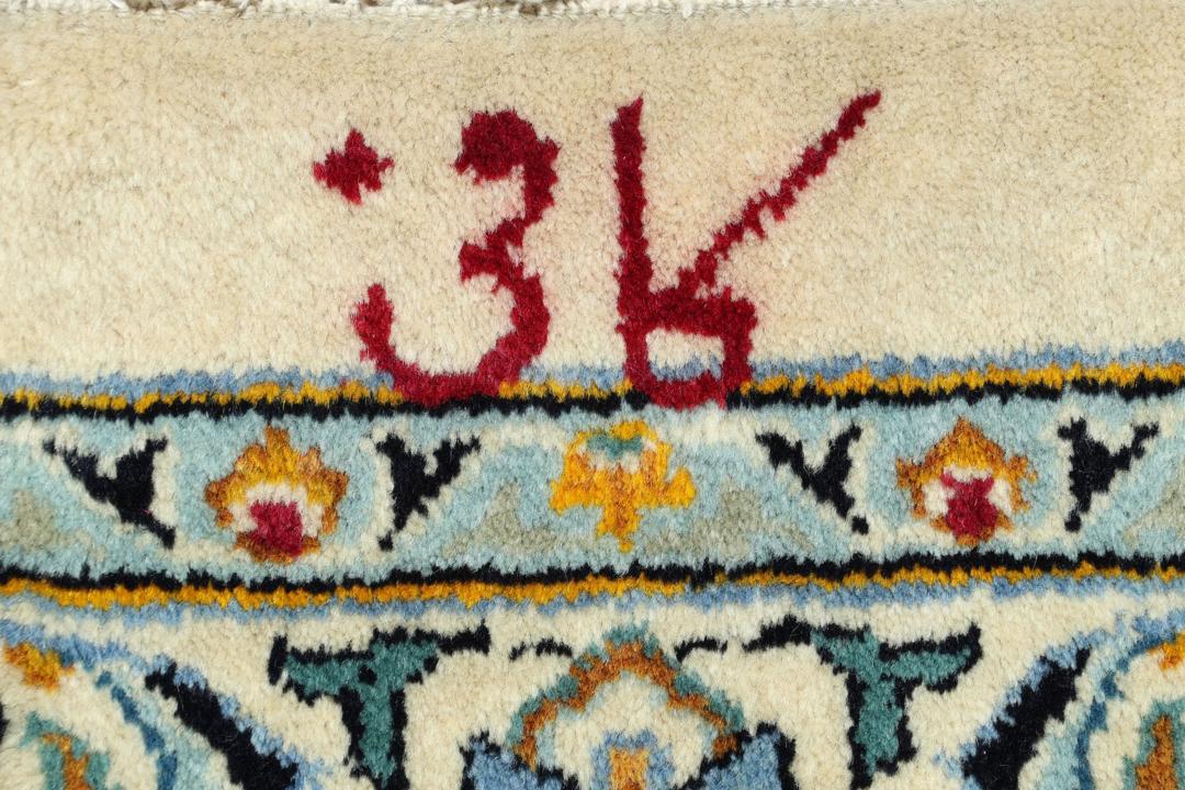 Handgeknoopt Mashad-tapijt uit het Midden-Oosten in blauwe en beige tinten