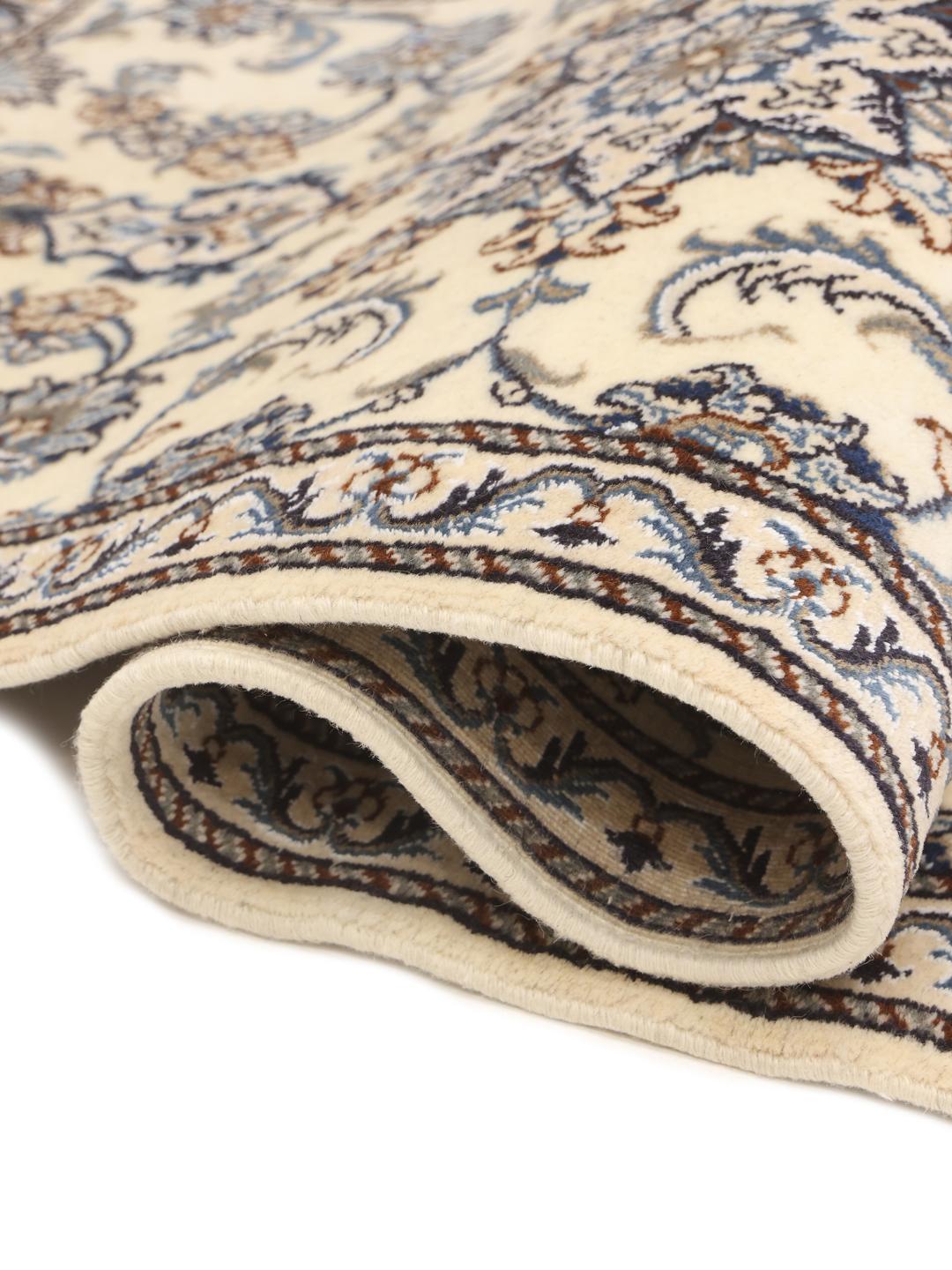 Handgeknoopte Nain loper met bloemmotieven in beige en blauw uit het Midden-Oosten