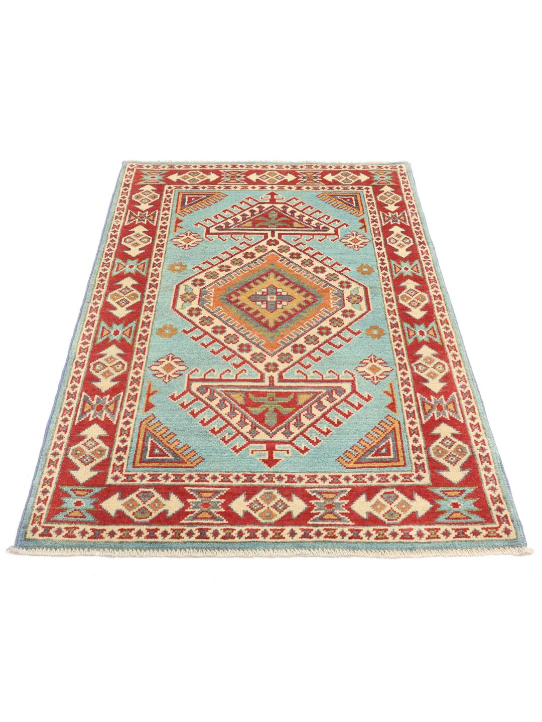 Handgeknoopt Afghaans Kazak-tapijt met een levendig lichtblauw veld en geometrische patronen.