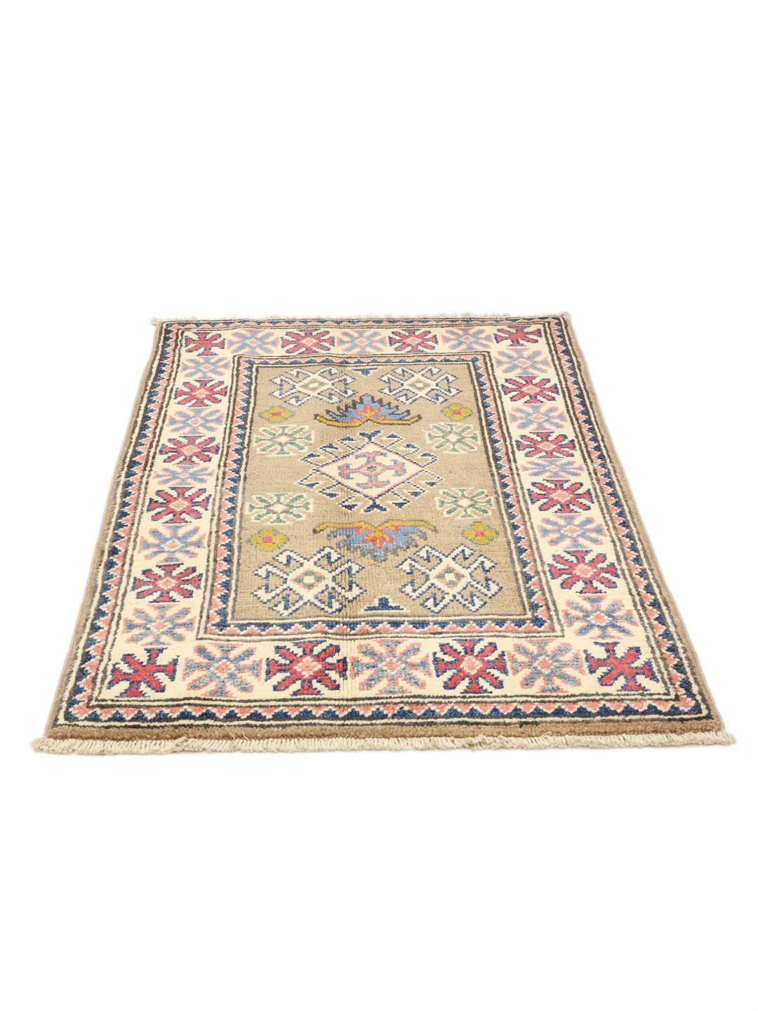 Handgeknoopt Kazak-tapijt uit Afghanistan met bruine, rode en blauwe geometrische motieven.