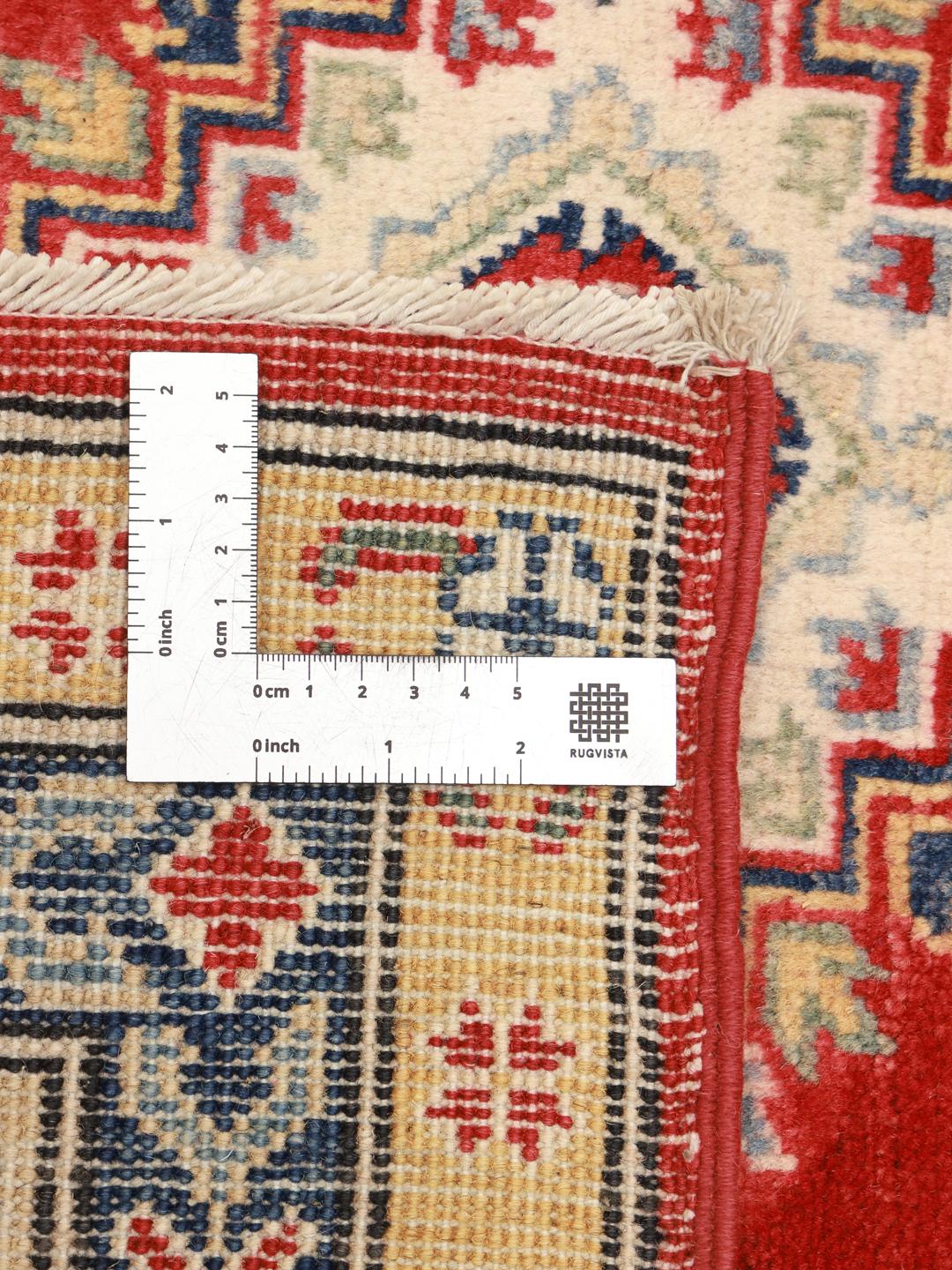 Ručně vázaný afghánský koberec Kazak s živým červeným polem a geometrickými vzory