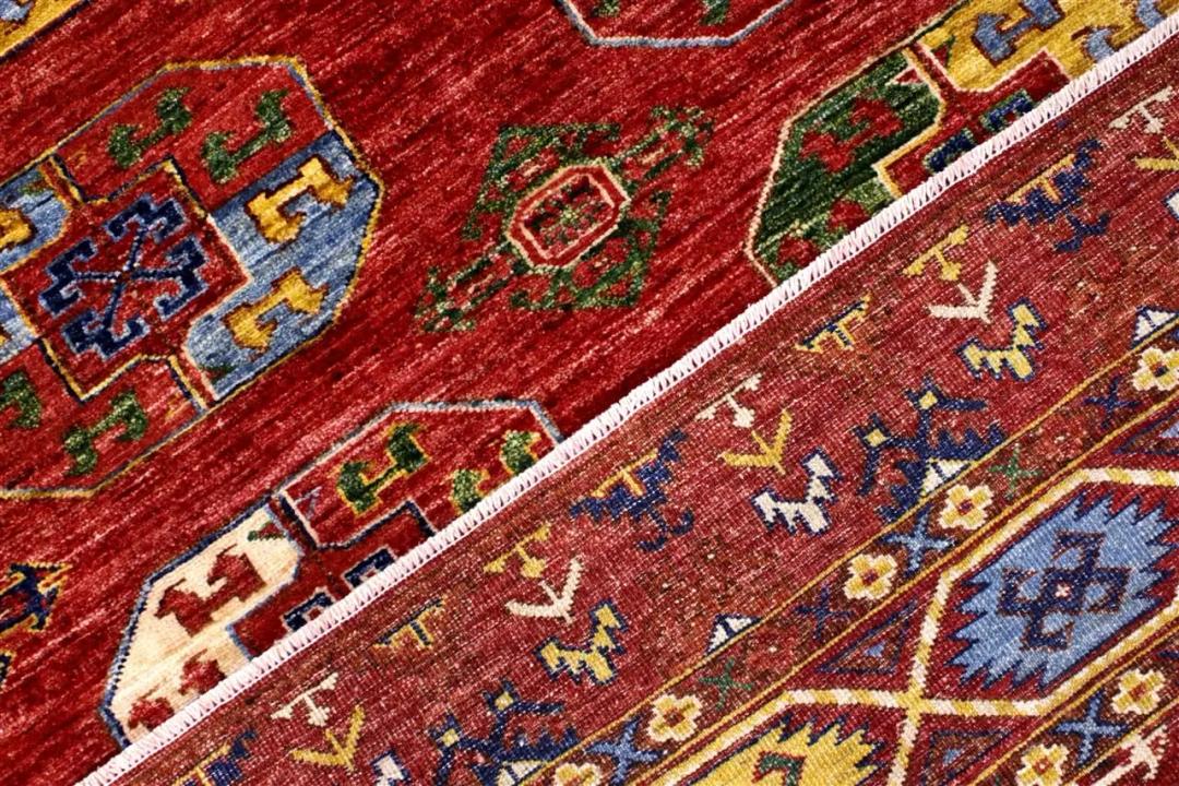 Handgeknoopt rood Afghaans Kunduz-tapijt met geometrische medaillons