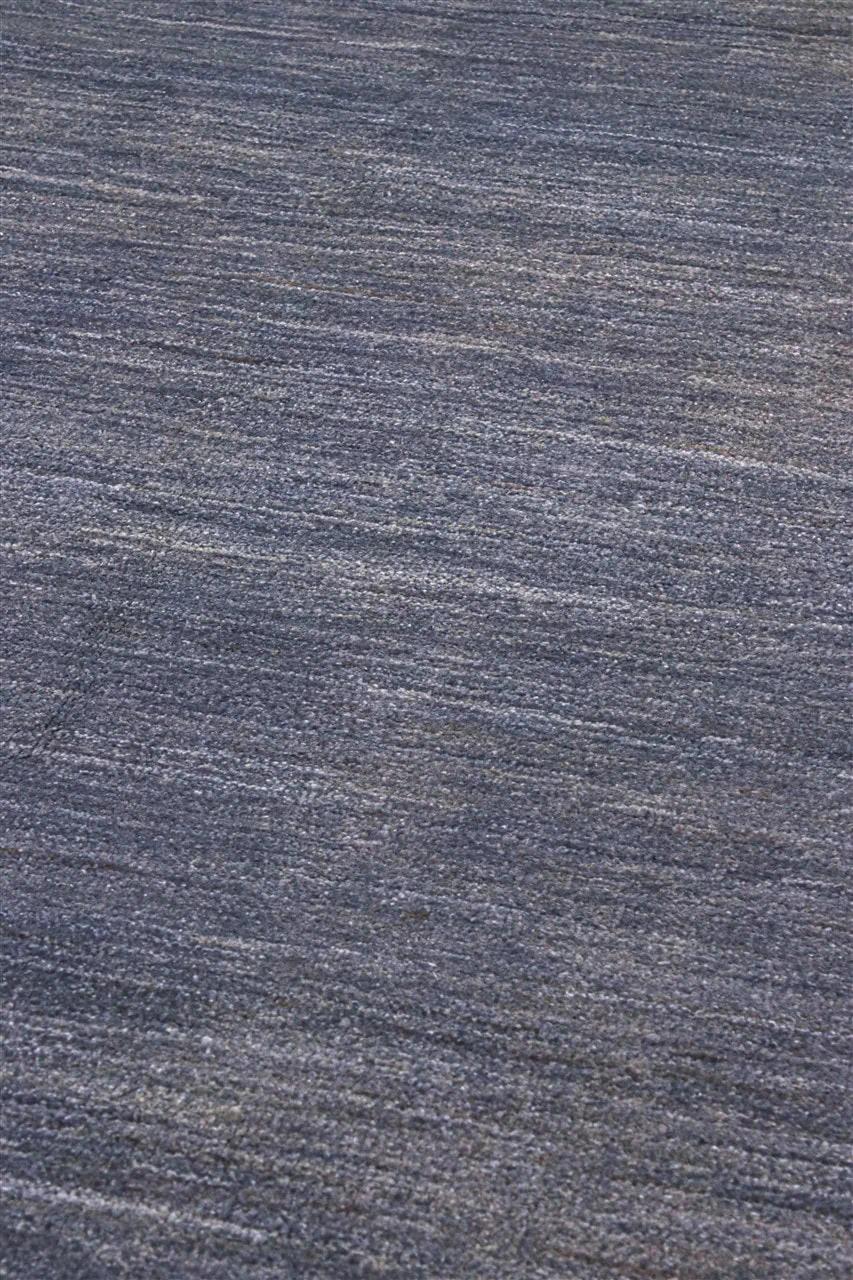 Handgeknoopt Gabbeh Modern-tapijt uit Afghanistan in blauwtinten.