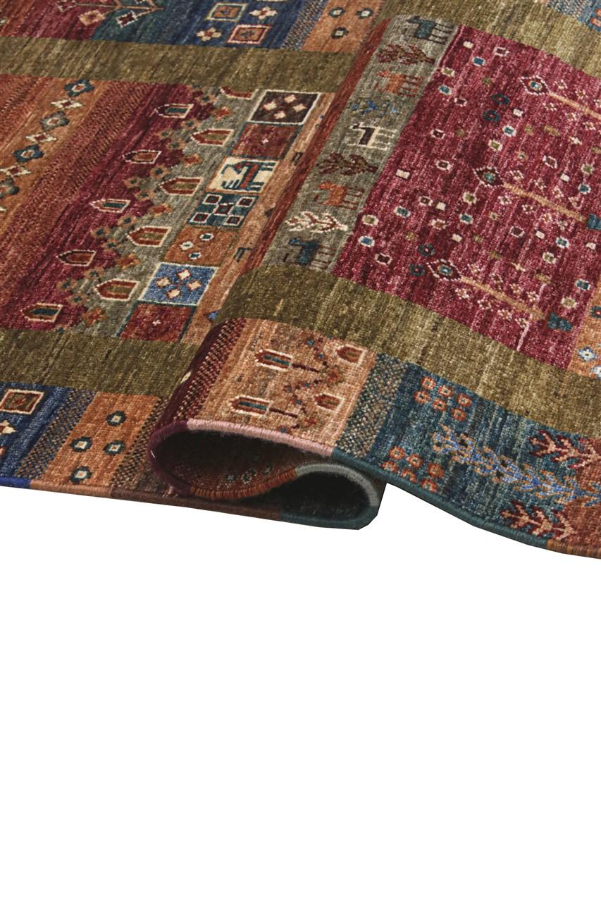 Handgeknoopte multicolor loper uit Afghanistan met geometrische en picturale motieven