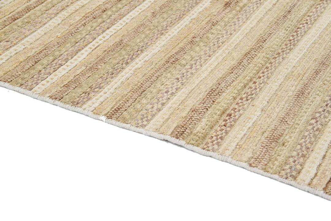 Handgeknoopt Afghaans tapijt in beige tinten met een gestreept ontwerp