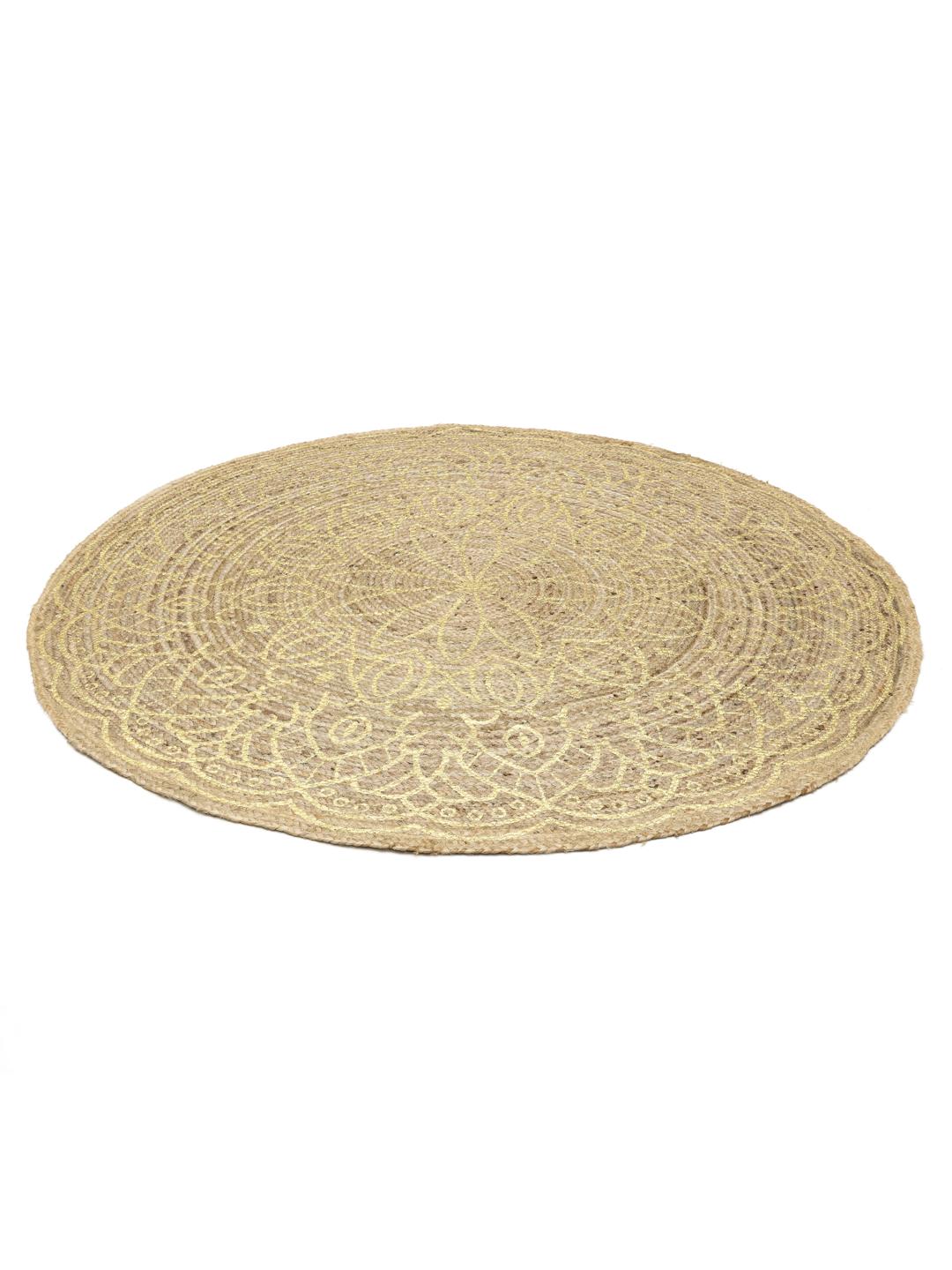 Tapis rond beige et doré avec un motif mandala