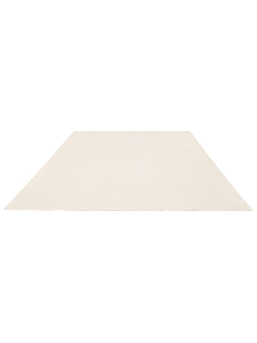 white rug