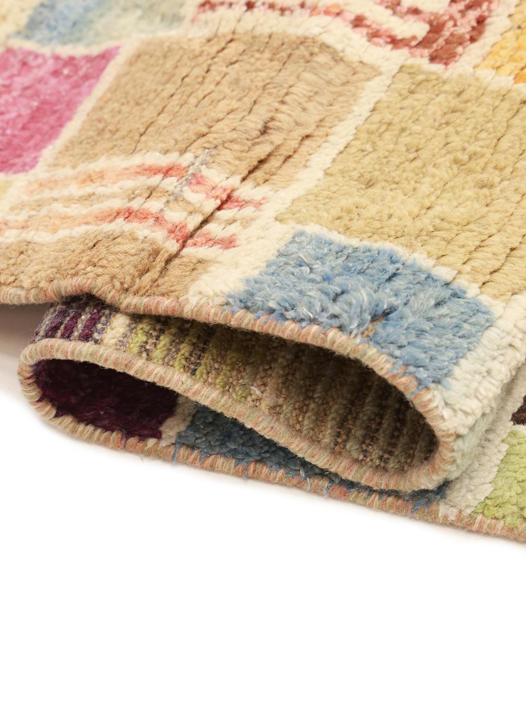 Handgeknoopt Afghaans Berber-tapijt met een levendig veelkleurig geometrisch ontwerp