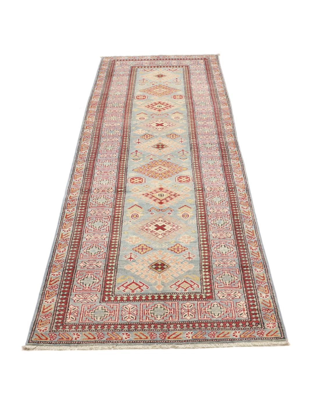 Tapis couloir afghan noué à la main avec des motifs géométriques en bleu et rouge