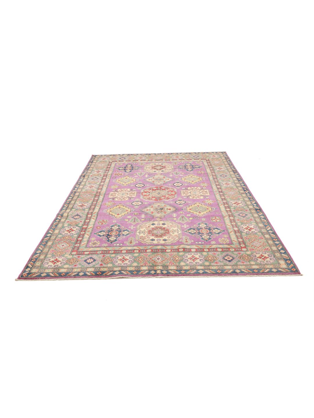 Tapis Kazak afghan noué à la main avec un champ violet éclatant et des motifs géométriques complexes