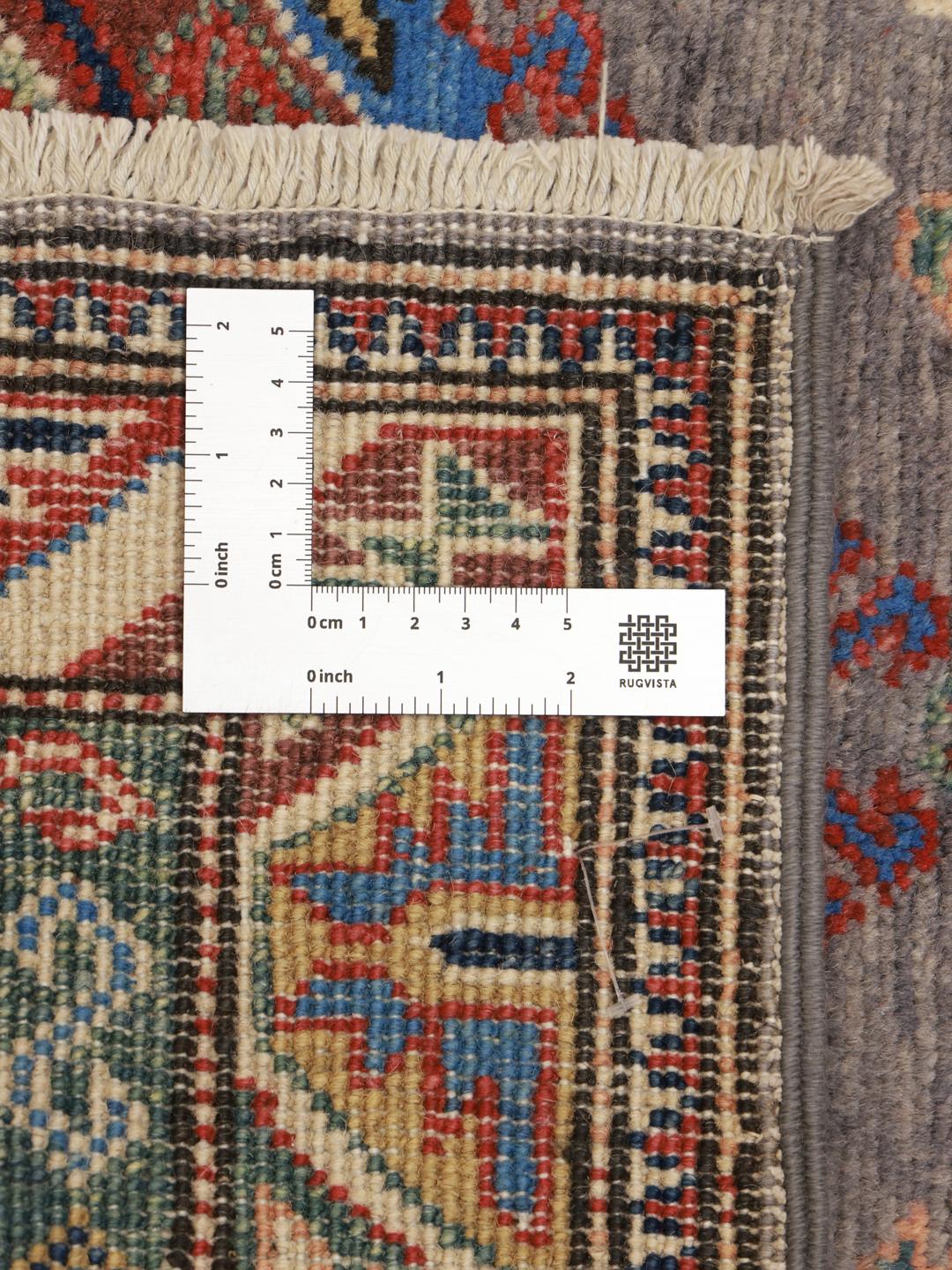 Covor tip runner Kazak înnodat manual din Afganistan cu design geometric gri și multicolor