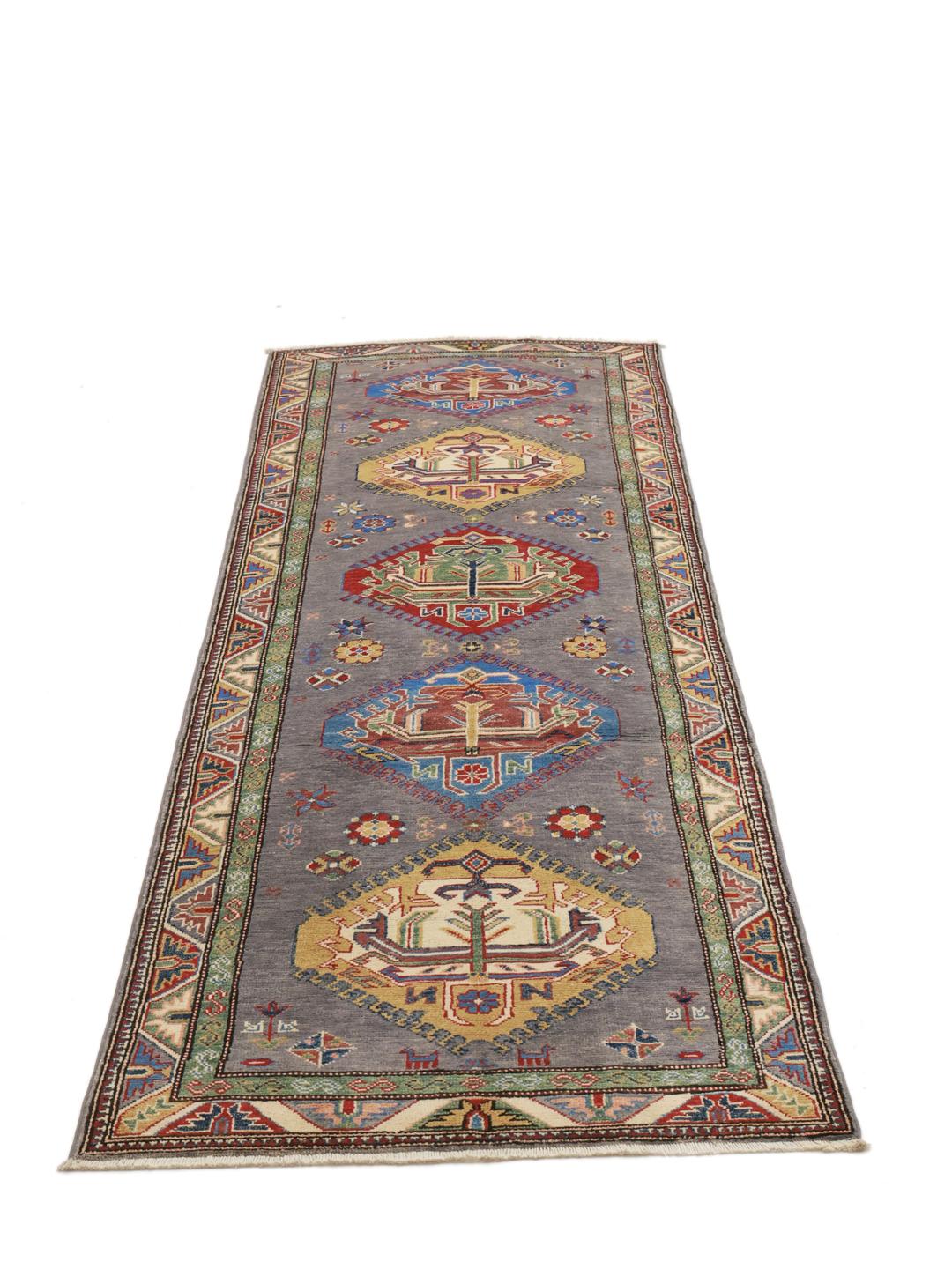 Covor tip runner Kazak înnodat manual din Afganistan cu design geometric gri și multicolor