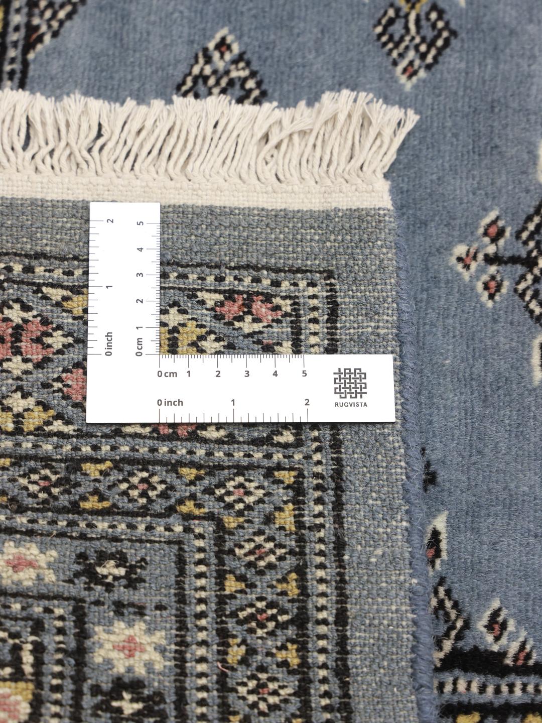 Handgeknoopt grijs Pakistan Bokhara tapijt met traditionele geometrische motieven