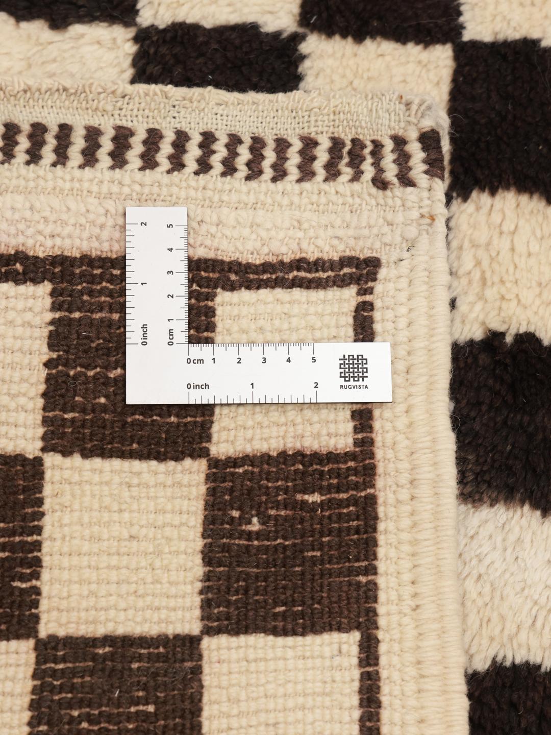 Håndknyttet marokkansk Berber Beni Ourain tæppe i sort og beige