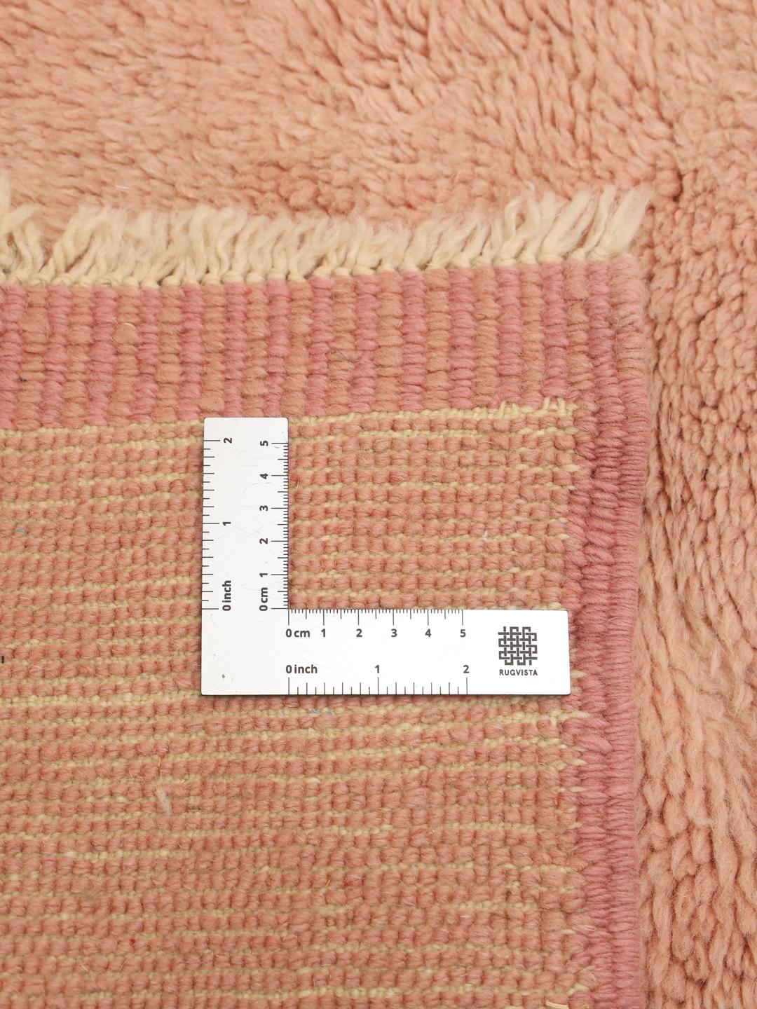 Håndknyttet marokkansk berber tæppe i pink med geometriske linjer