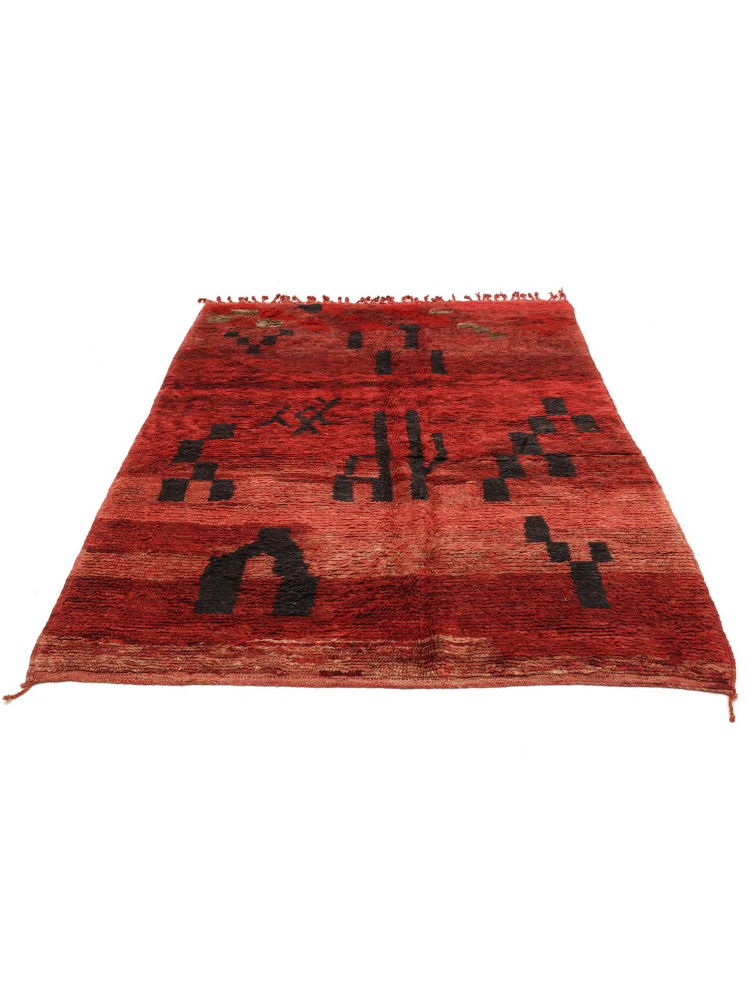 Handgeknoopt Marokkaans Berber-tapijt met een rood veld en donkere geometrische motieven