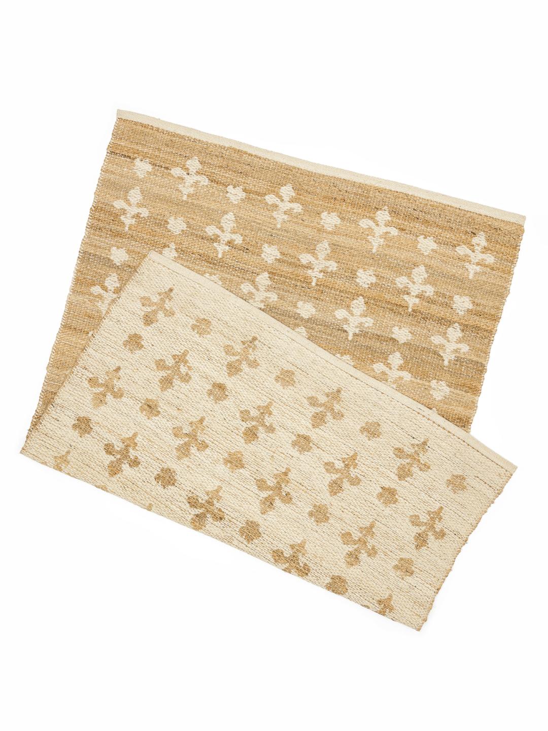 Beige vloerkleed met natuurlijke geweven textuur
