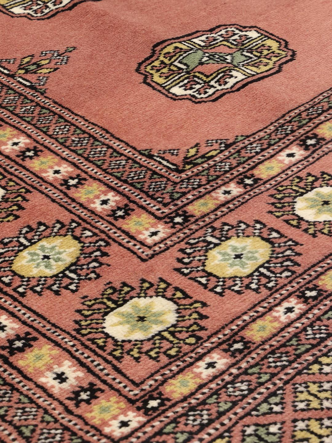 Håndknyttet pakistansk Bokhara 2ply tæppe i rød med traditionelle gul-motiver