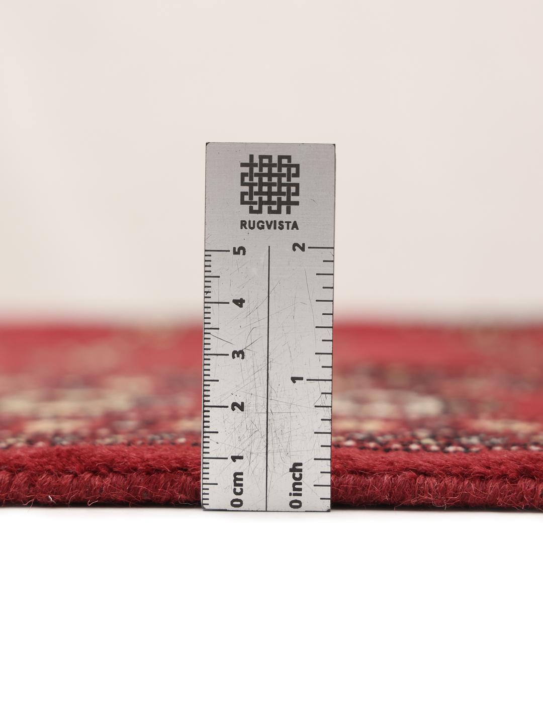 Handgeknoopt donkerrood Bokhara tapijt uit Pakistan met geometrische motieven