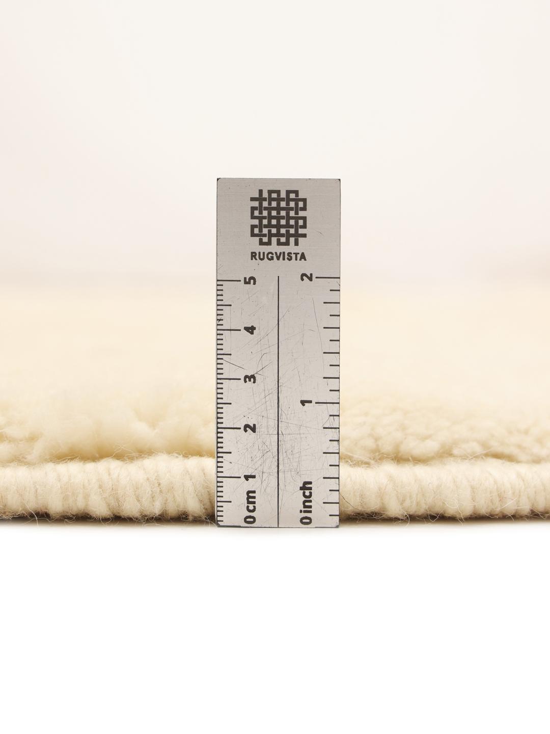 Handgeknoopt beige Marokkaans Beni Ouarain-tapijt met geometrisch reliëfpatroon