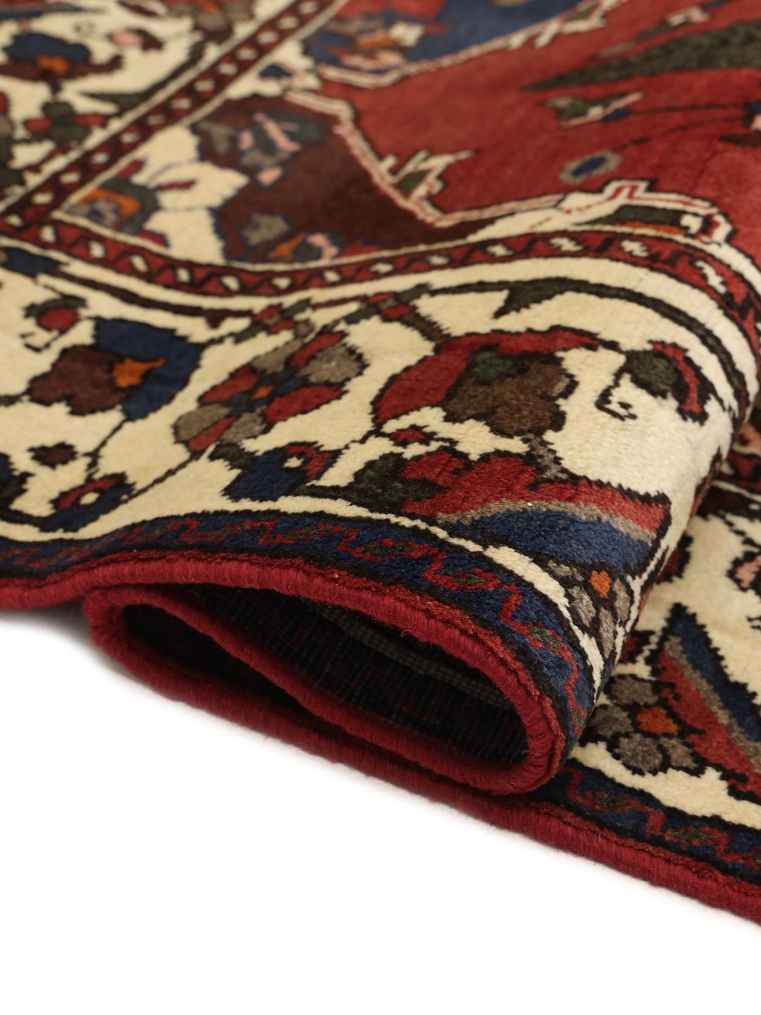 Handgeknoopt Bakhtiar-tapijt uit het Midden-Oosten in multicolor wol.