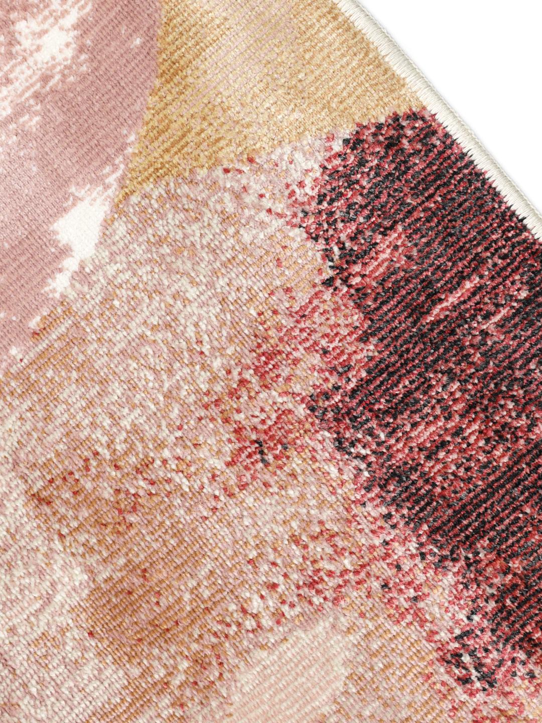 Multikleurig vloerkleed met abstracte vormen