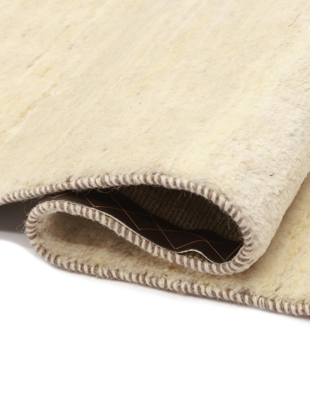 Handgeknoopt beige Gabbeh-tapijt uit het Midden-Oosten