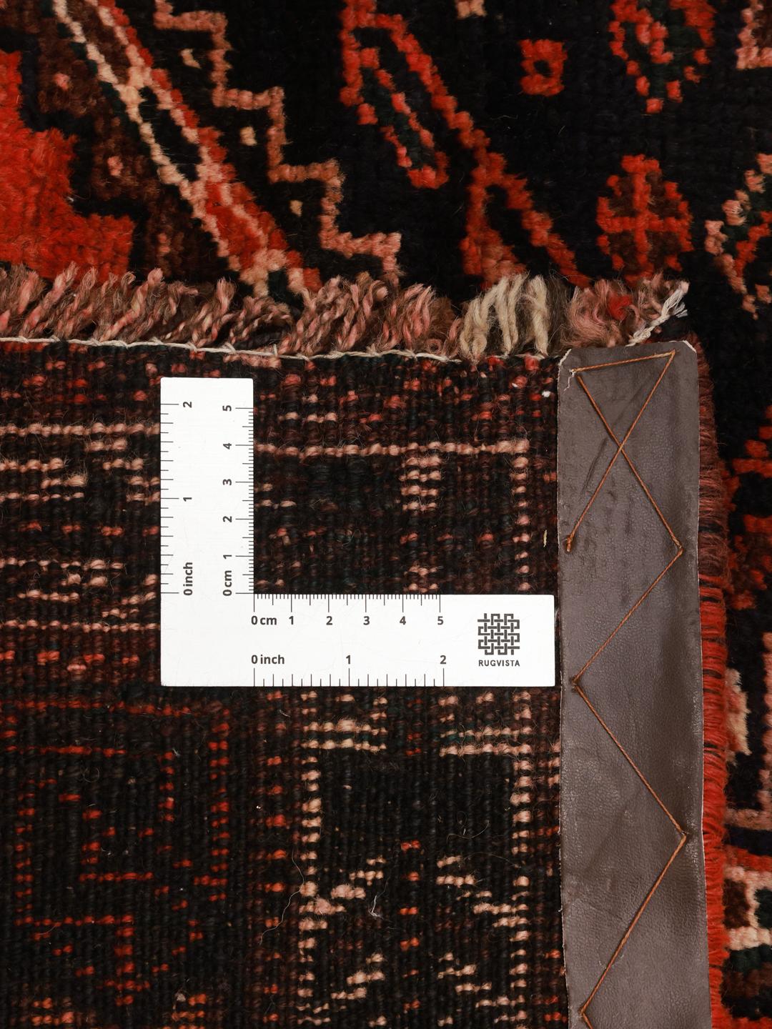 Handgeknoopt Shiraz-tapijt uit het Midden-Oosten in tinten rood en zwart