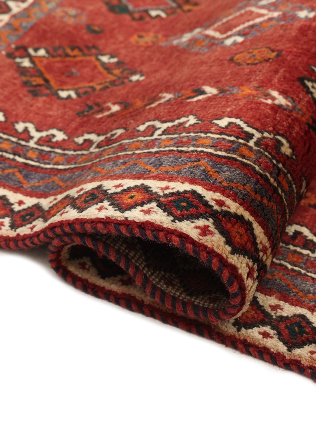 Handgeknoopt rood Shiraz-tapijt uit het Midden-Oosten met geometrische patronen