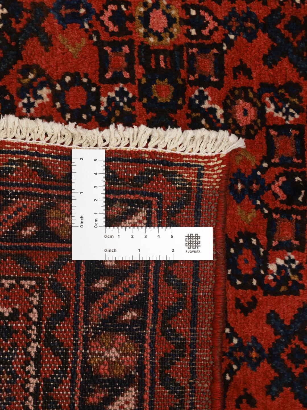 Handgeknüpfter Hamadan Läufer in Dunkelrot mit traditionellen Mustern