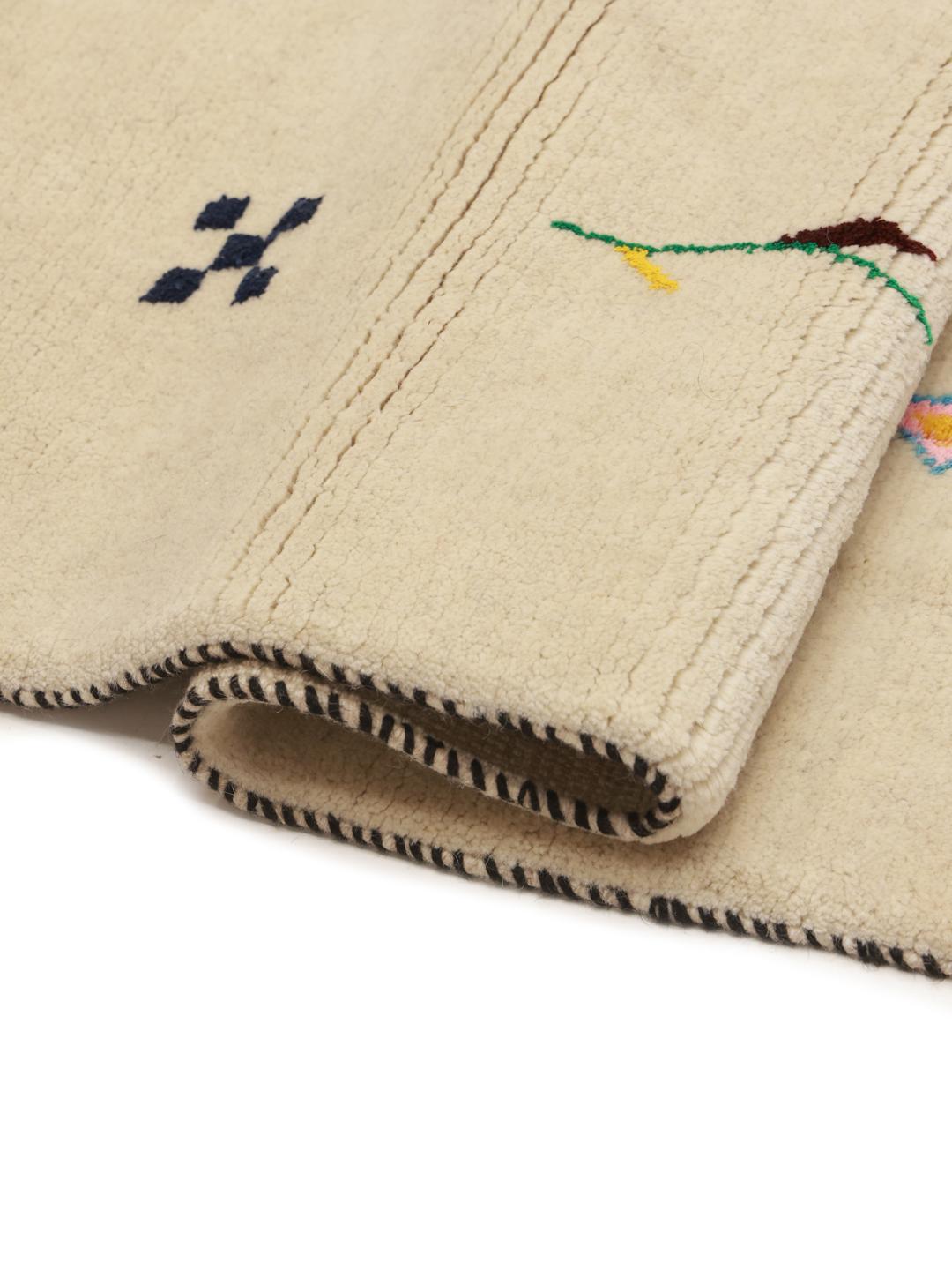 Håndknyttet beige marokkansk Berber-tæppe med farverige geometriske symboler
