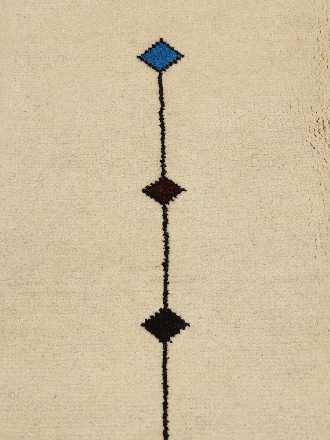 Handgeknoopt Marokkaans Berber-tapijt in beige met geometrische symbolen