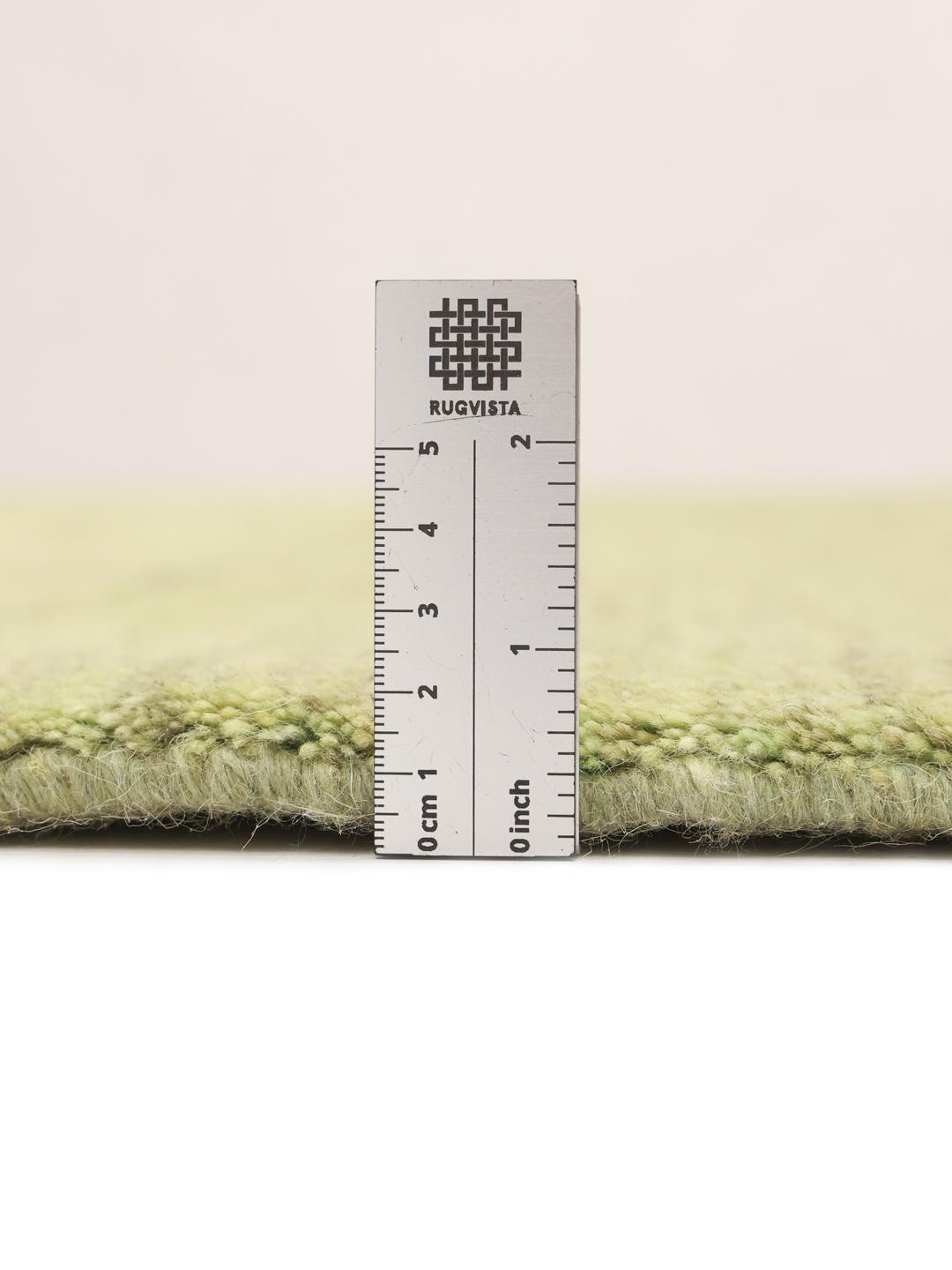 Tapis Gabbeh noué à la main originaire du Moyen-Orient en vert clair