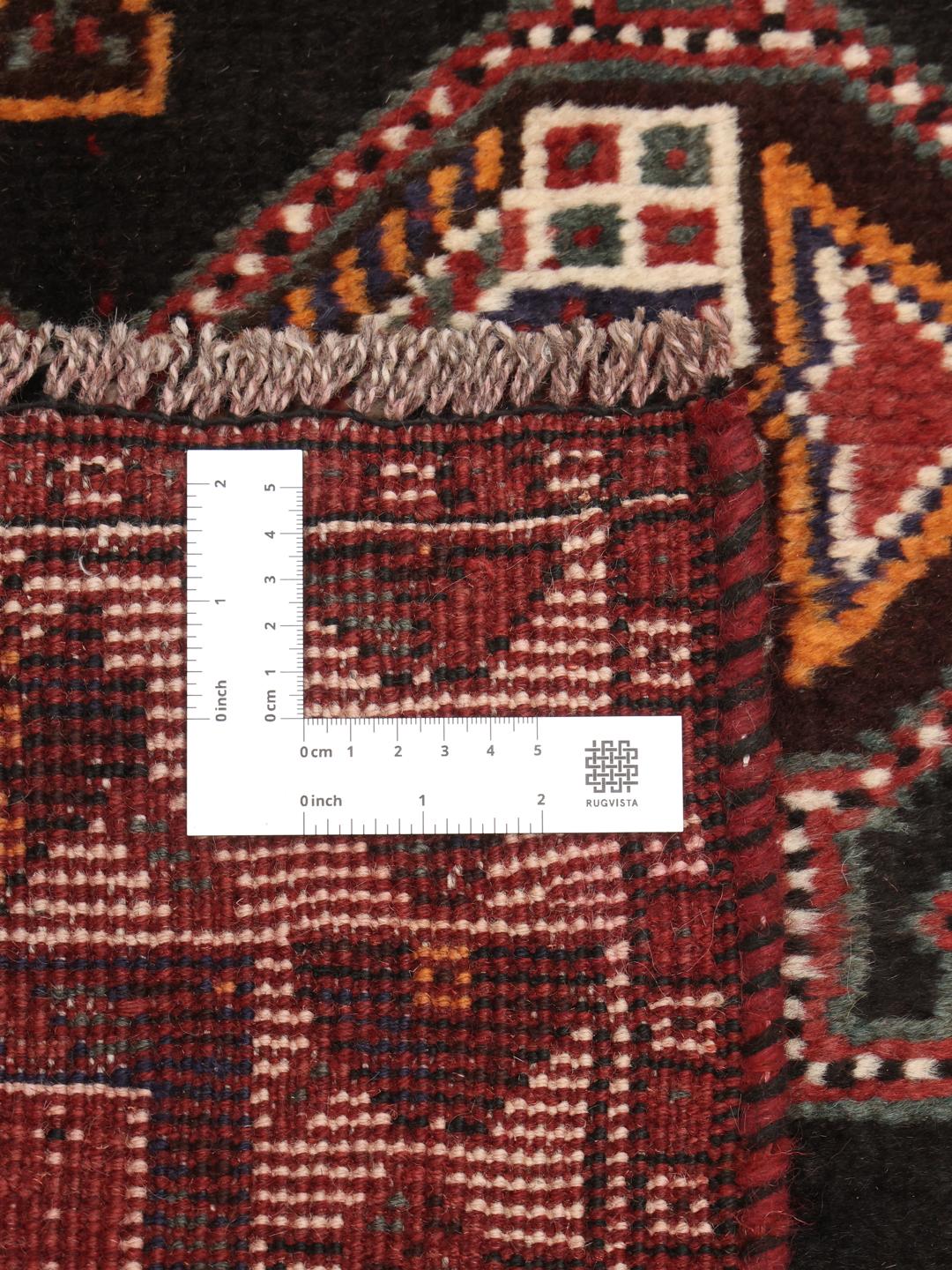 Håndknyttet Shiraz-tæppe fra Mellemøsten med et mørkerødt og sort geometrisk design