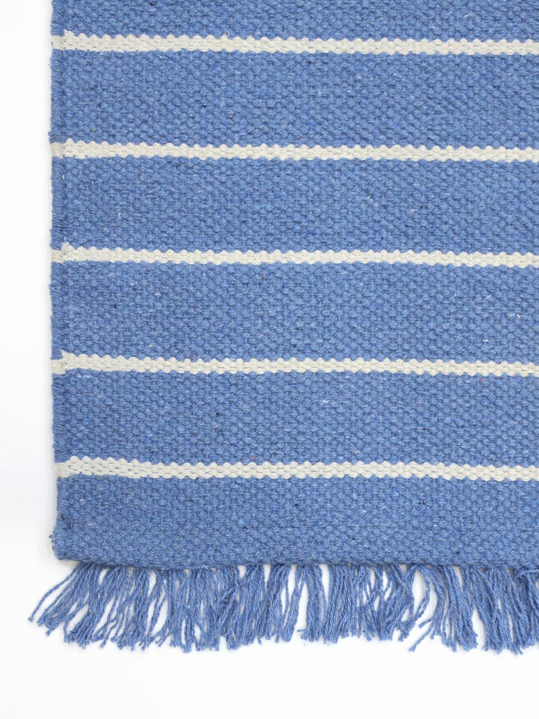 Blauwe en witte loper met franjes