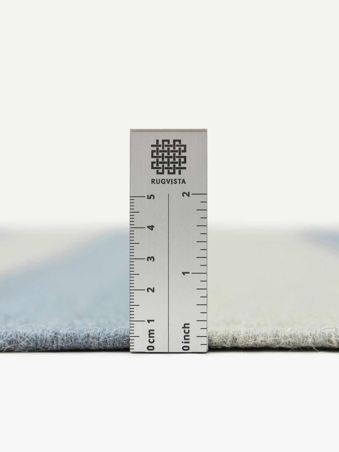 Handgeweven vloerkleed in blauw en lichtblauw