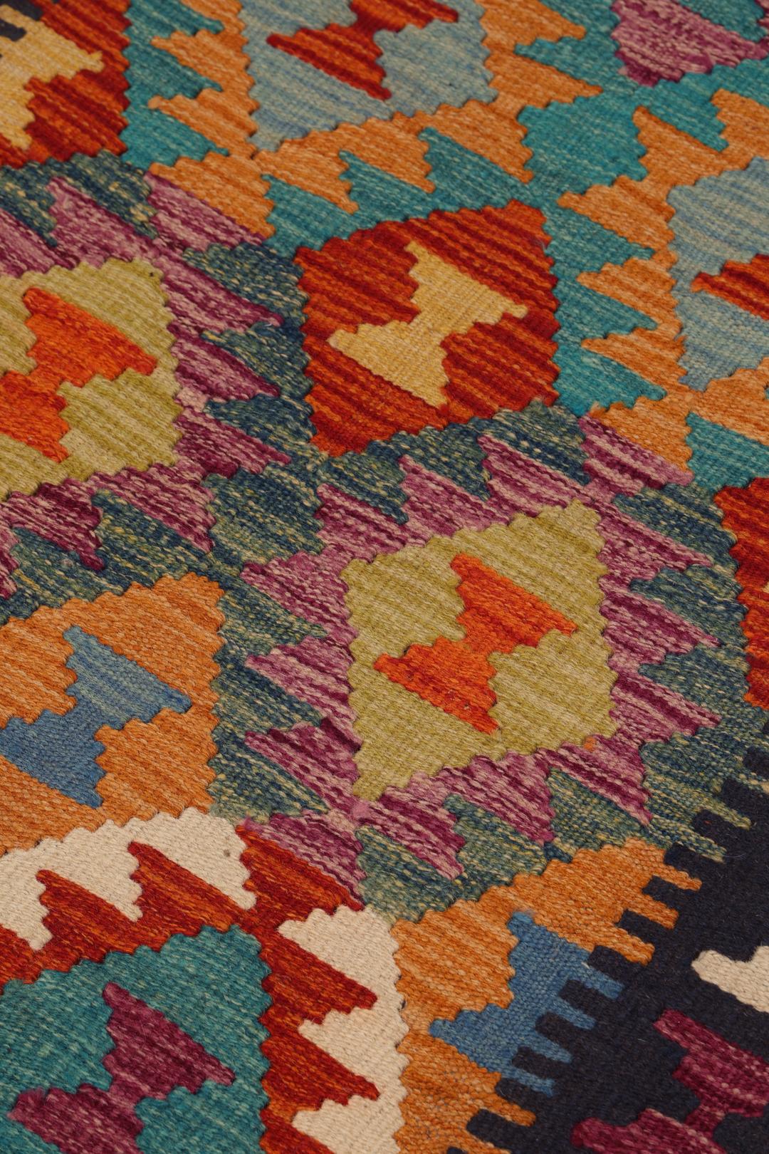 Tappeto runner afghano tessuto a mano con motivo geometrico multicolore
