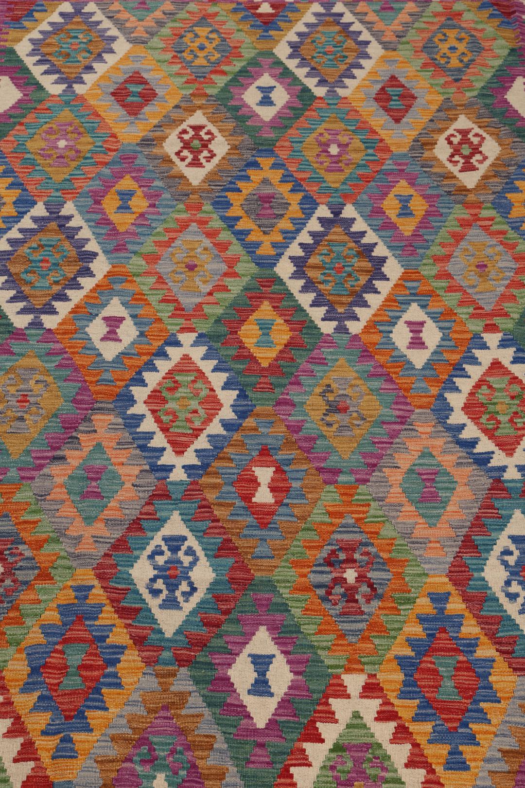 Handgeweven Afghaanse kelim met een kleurrijk geometrisch ruitpatroon