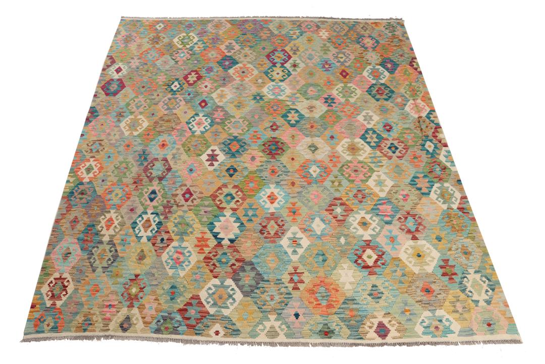 Handgewebter Afghan Kelim mit lebendigem, mehrfarbigem geometrischem Muster