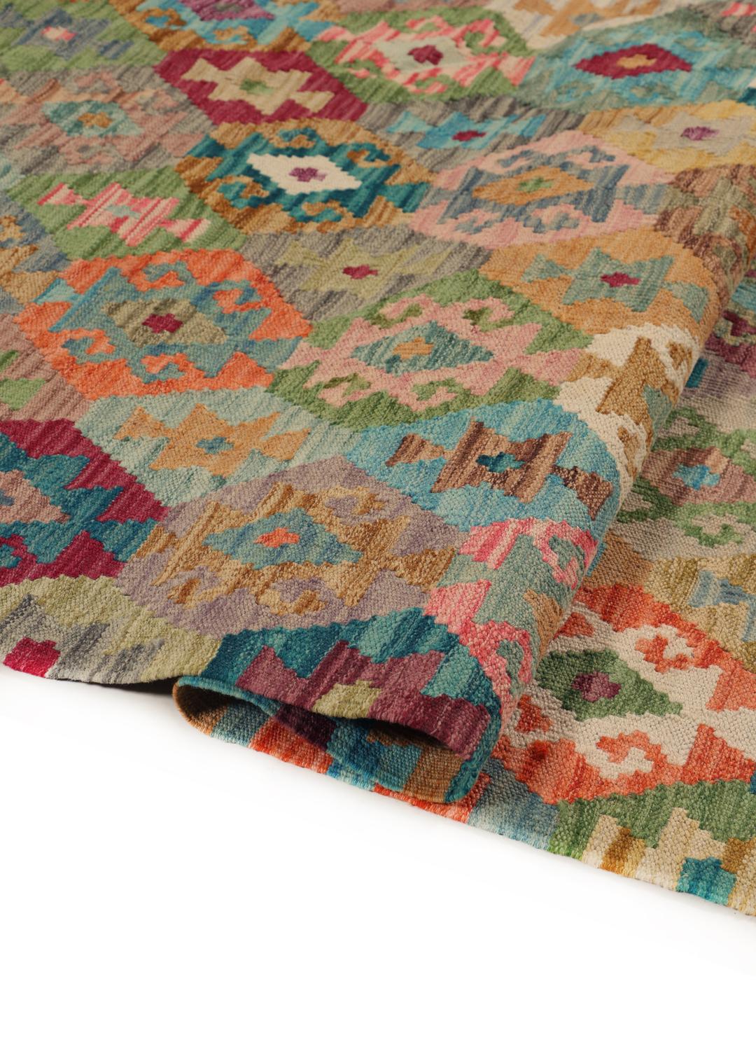 Handgewebter Afghan Kelim mit lebendigem, mehrfarbigem geometrischem Muster