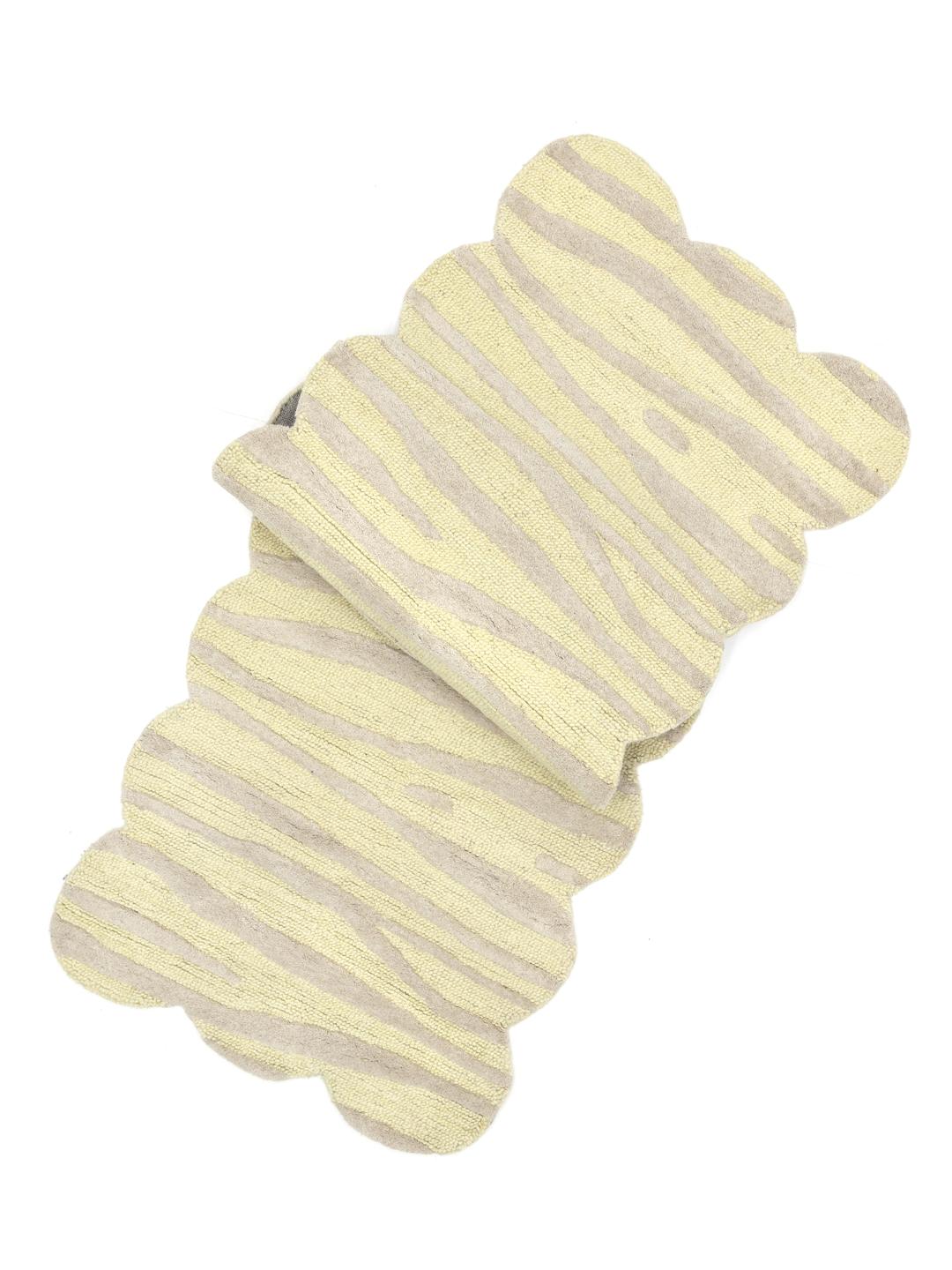 Gele en beige loper met een speels, op zebra's geïnspireerd patroon