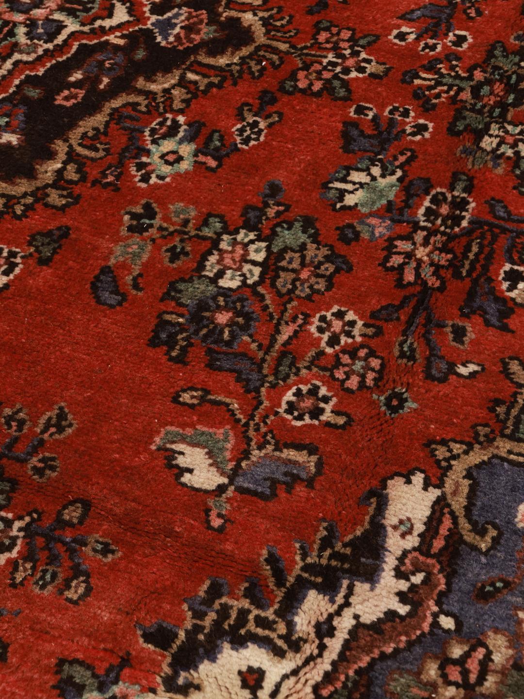 Hand-knotted Hamadan rug in red and blue from the Middle East